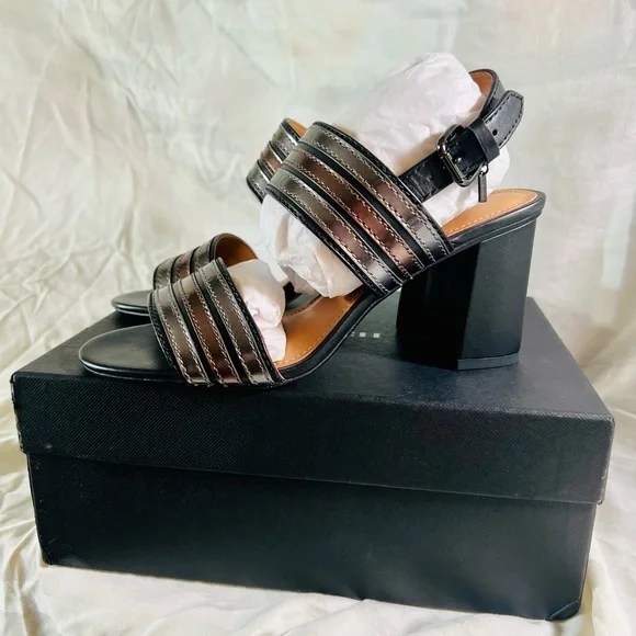 NWT Coach Princeton Heel - Picture 2 of 5